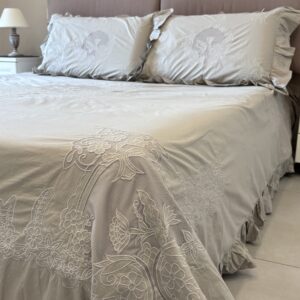 Set Copripiumino Matrimoniale Cassandra Rouches 240 * 260 Con Due Copriguanciali - immagine 3